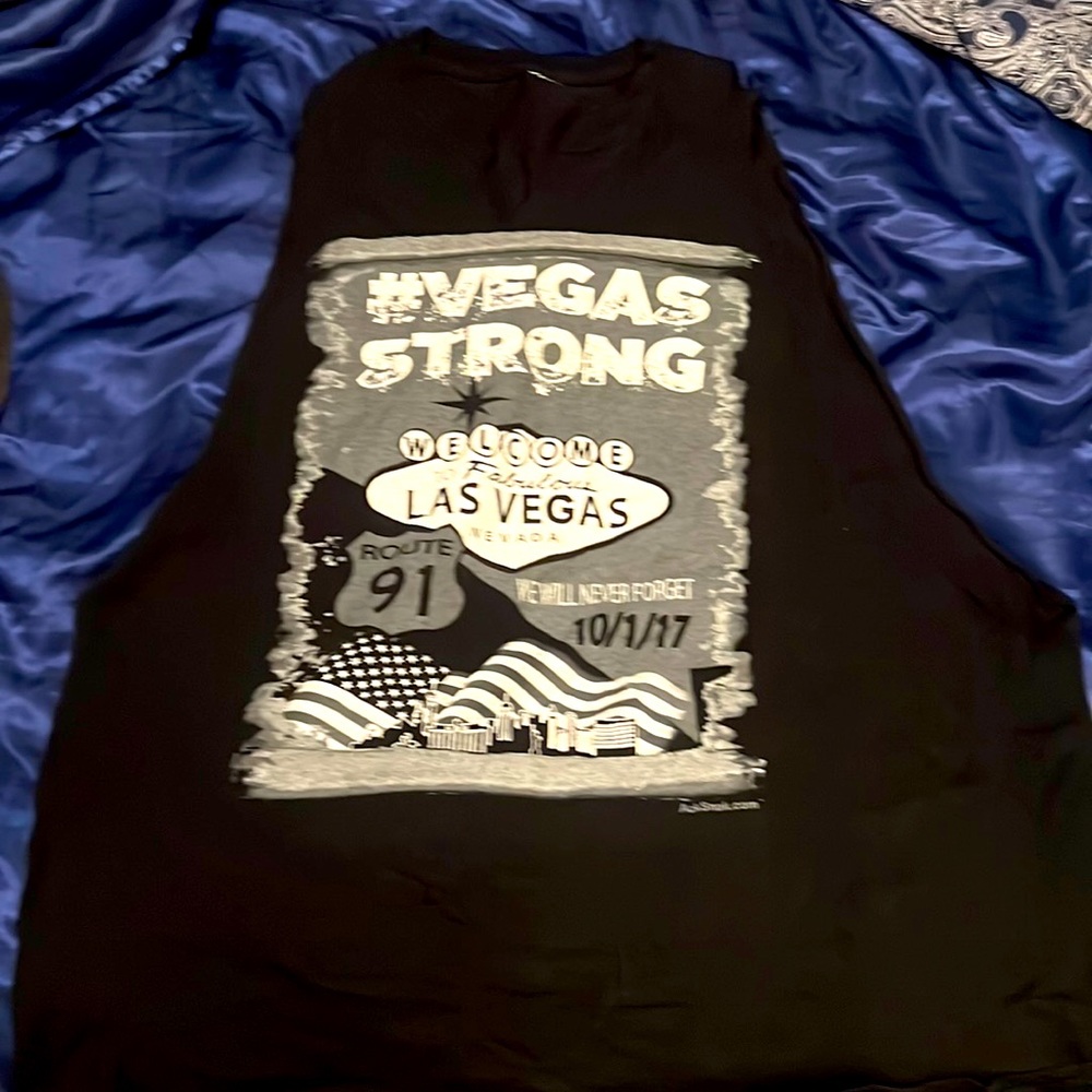 🔥VEGAS STRONG HISTORICAL COLLECTORS CUT-OFF GYM TANK VGK